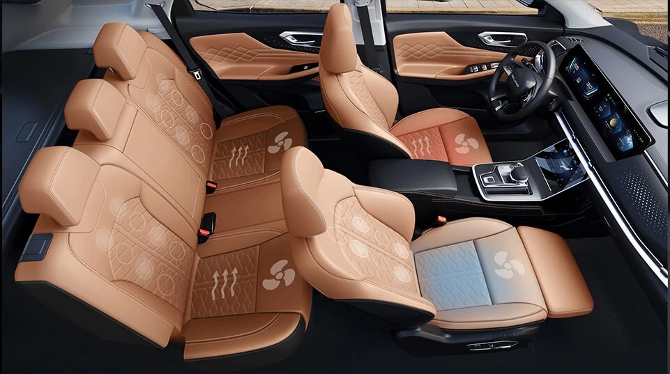 The epitome of luxury, ALL NEW X7 boasts an enchanting rear seating experience.