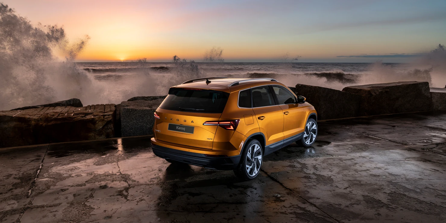 The refreshed look of the new Karoq is complemented by crystalline-design Top full LED tail lights.