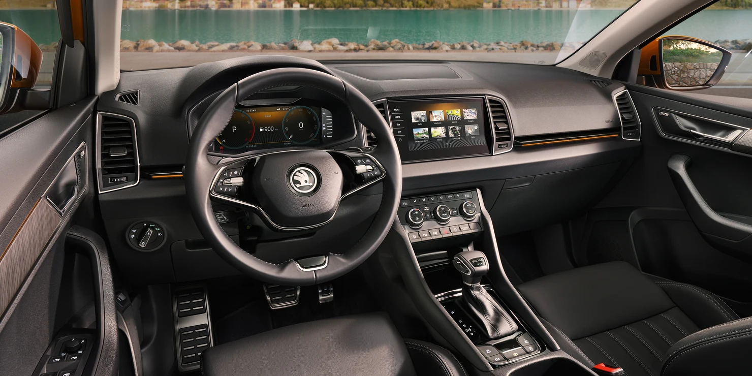 The new Karoq provokes a feeling of comfort at first sight and first touch.