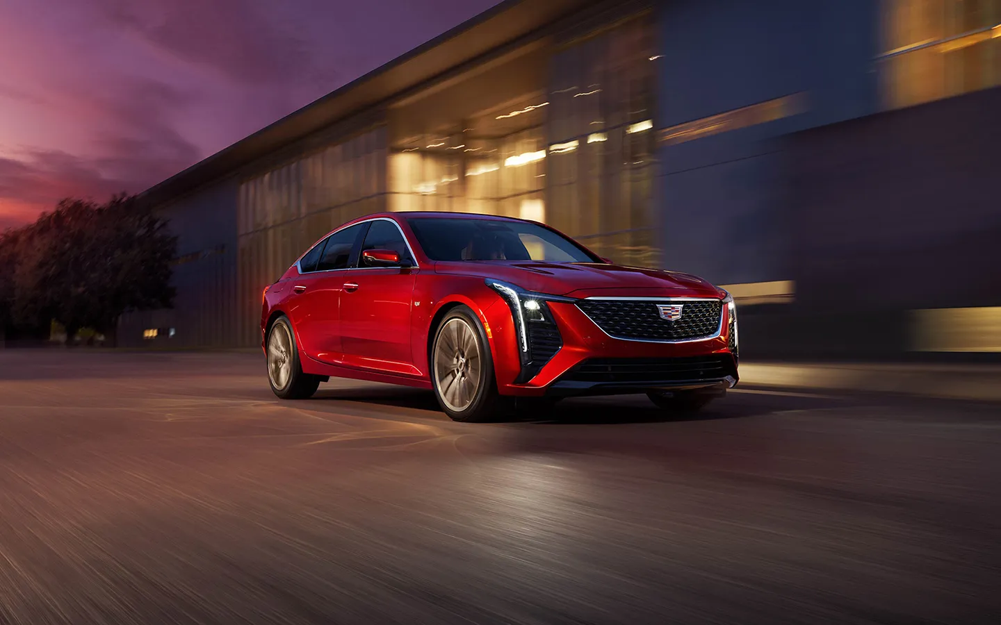 Beneath CT5’s sporty exterior lies the source of its power. The available 3.0L Twin Turbocharged V6 engine delivers 335 horsepower and an incredible 550 Nm of torque, which accelerates your heartrate as you press the accelerator.
