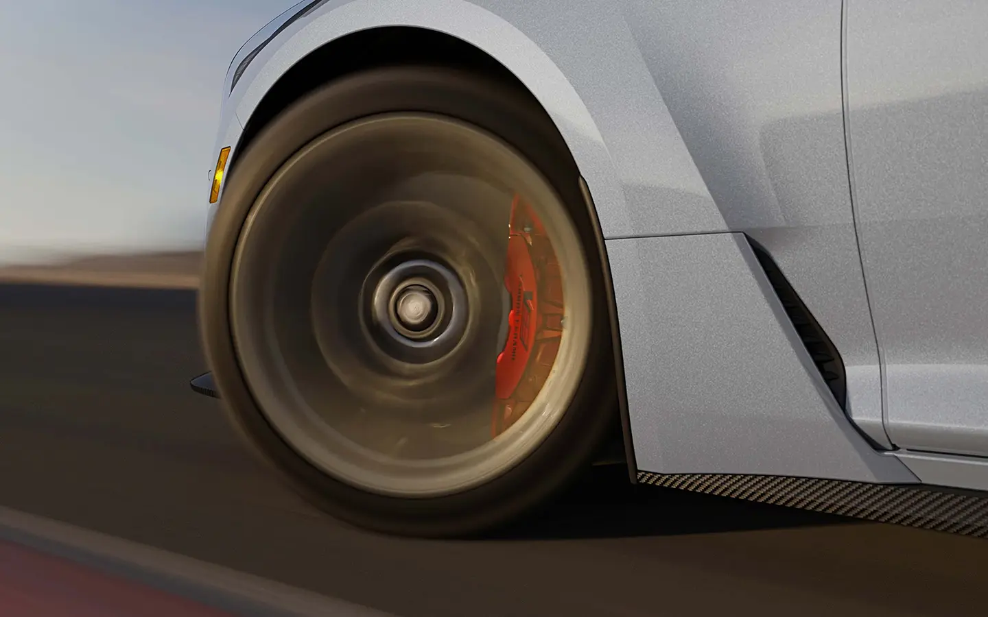Not much stops CT5-V Blackwing in its tracks. Track-tested and -validated, high-performance advanced front and rear Brembo brakes deliver conﬁdent pedal feel and enhanced cooling for secure stopping power.