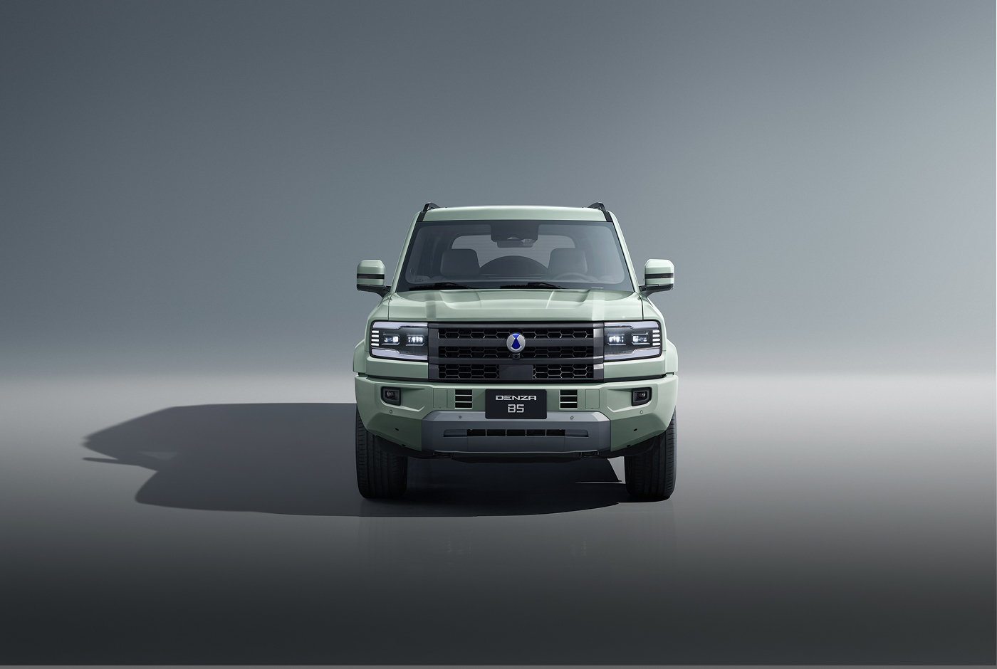 The Star Track Ring Headlights give the Denza B5 a futuristic signature look, blending striking design with advanced illumination for unmatched presence day and night.