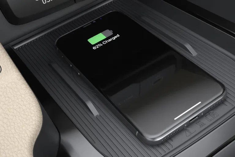 Stay effortlessly connected and powered with an integrated wireless charger, which keeps devices charged without the clutter of cables—perfect for busy families on the go.