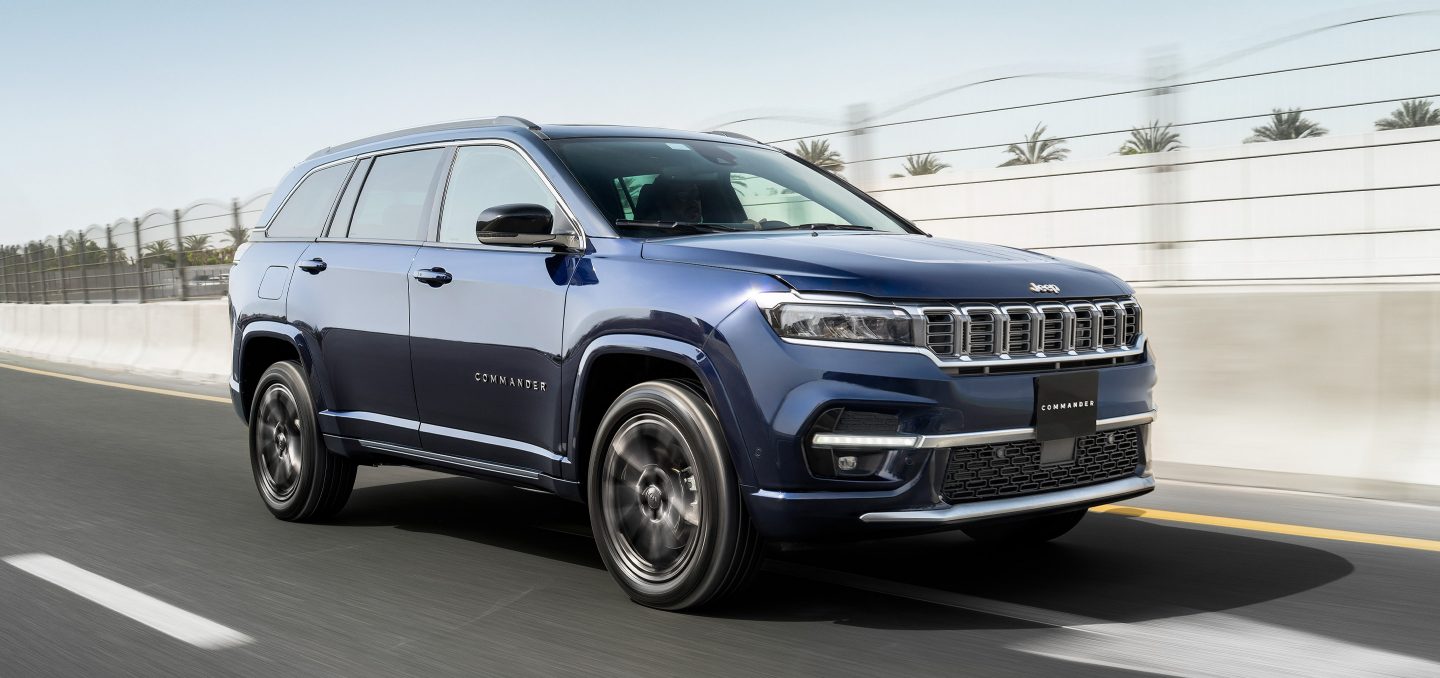 تضمن لك المصابيح الأمامية والضبابية والخلفية ليد الكاملة عدم تفويت أي تفاصيل على الطريق، مما يجعل رحلتك أفضل مغامرة وأكثرها أمانًا.