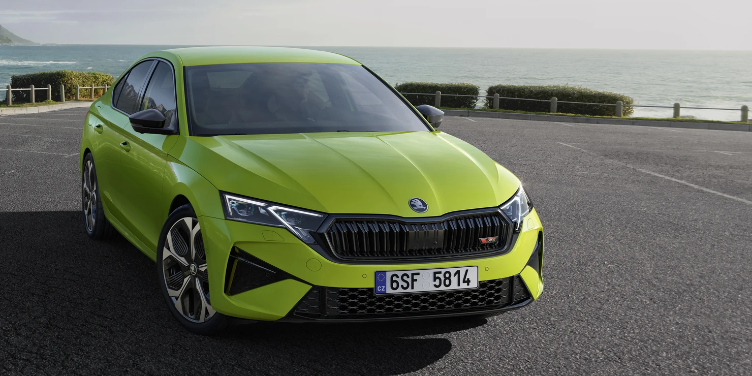 The standard-fit second-generation LED Matrix headlights with Crystallinium design add to the car’s distinctive look.