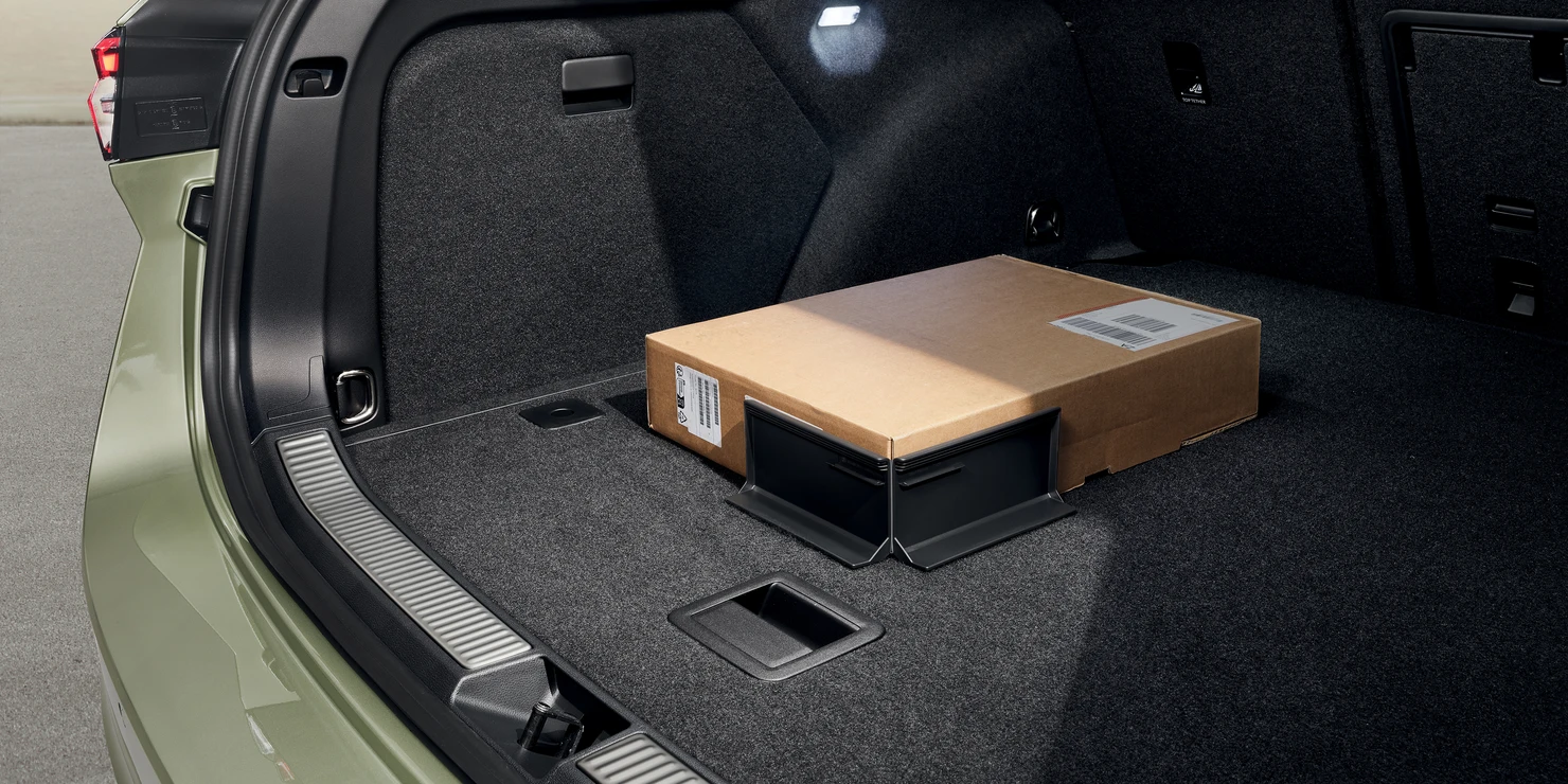 Unleash your curiosity - up to 690 liters boot capacity will help load everything you need to explore new horizons.