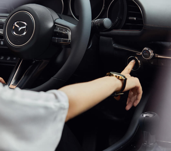 The interior of the Mazda3 is in perfect symmetry with you. For decades, we’ve studied the human body: how it moves, sensations of touch, sound and sight, muscle and skeletal structure. Every consideration has been made to the Mazda3 feels as if it were built just for you. Effortlessly responding to your direction.