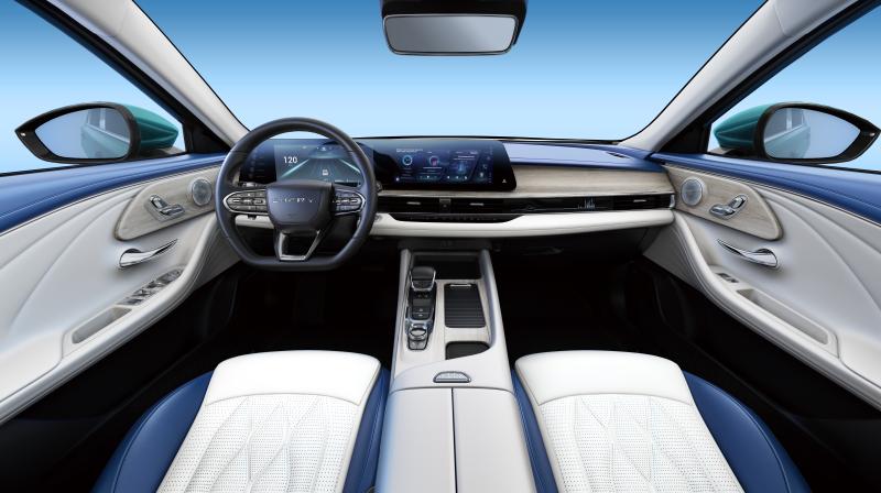 - Driver`s seat electric 6-way adjustment
- Driver`s seat ventilation
- Driver`s seat memory