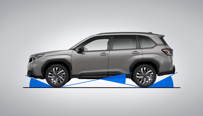 Optimized approach, departure, and breakover angles provide smooth navigation on slopes and uneven terrain, providing confidence in any situation.