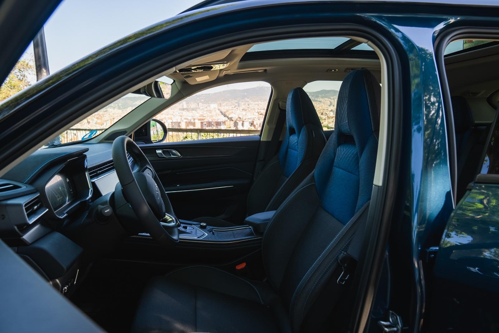 Get comfy in the world`s first car with seats made of ECONYL®, a regenerated nylon material made from recycled fishing lines and other plastic waste. Other interior details, such as the floor and ceiling, are also made of recycled plastics. The driver`s seat has an adjustable steering wheel and memory seat settings for two people.