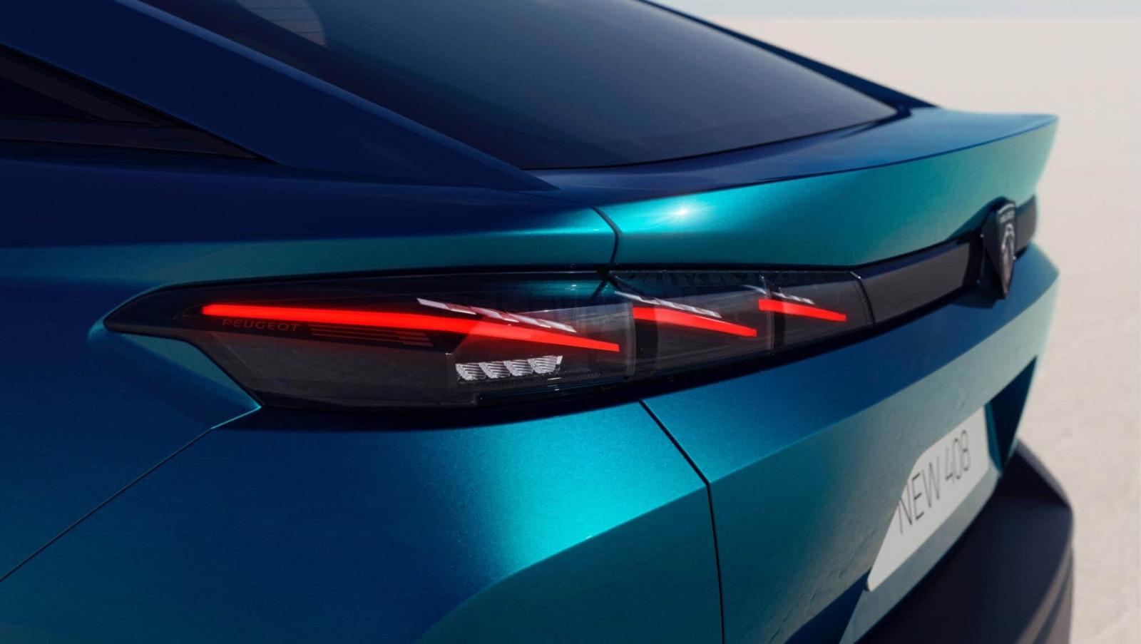 The PEUGEOT 408 features the latest PEUGEOT innovations.
Everything you need for a unique experience.