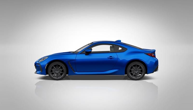 The sporty ducktail rear spoiler is integrated in the trunk lid and helps improve aerodynamics by increasing downforce for more control and stability at higher speeds.