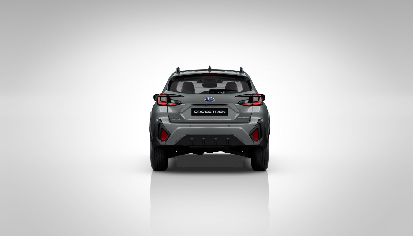 The redesigned and expanded roof rails with larger rail covers are easy to access for anybody and give the vehicle a tough SUV look.