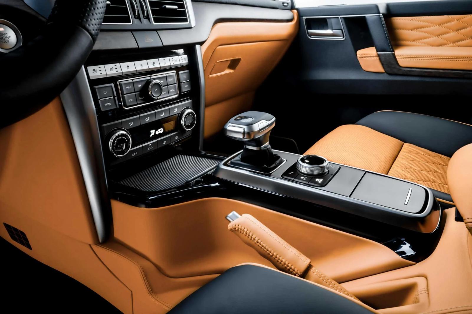 Automatically returning to P gear when the vehicle is turned off to ensure parking safety.