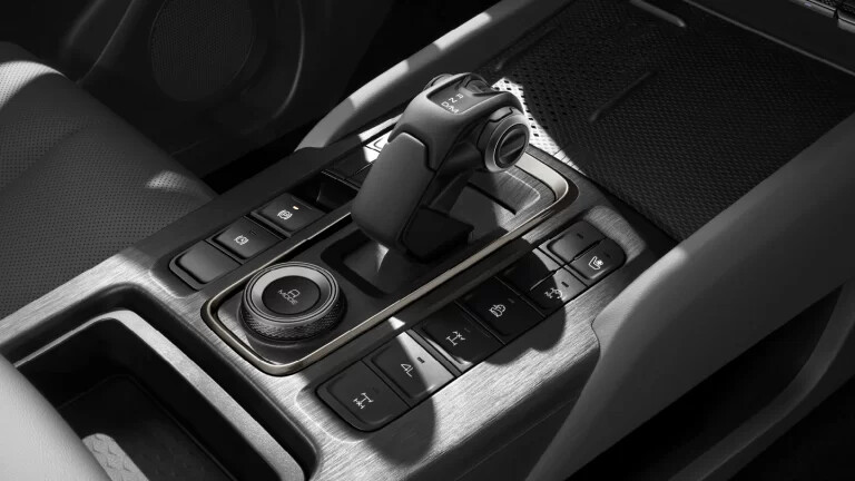 To meet the diverse needs of both professional off-road vehicle owners and regular car owners.