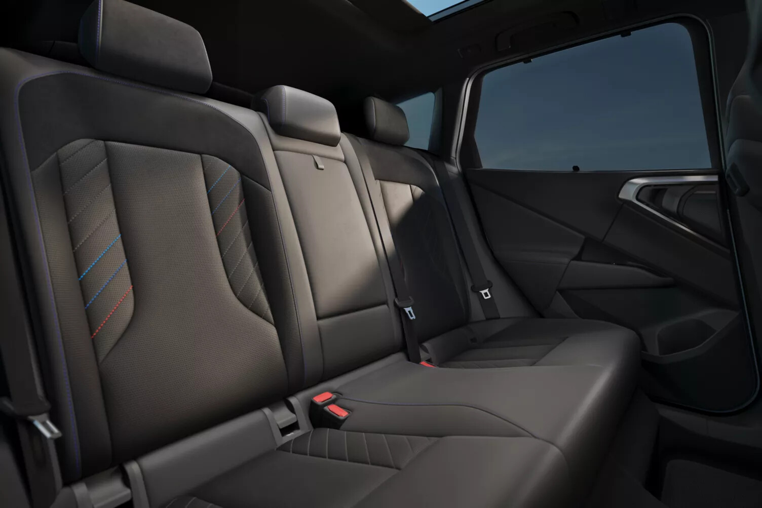 Everyone has room to relax in the BMW X3. Up to three passengers can enjoy the comfort of the rear with extended legroom and luxurious upholstery for all.