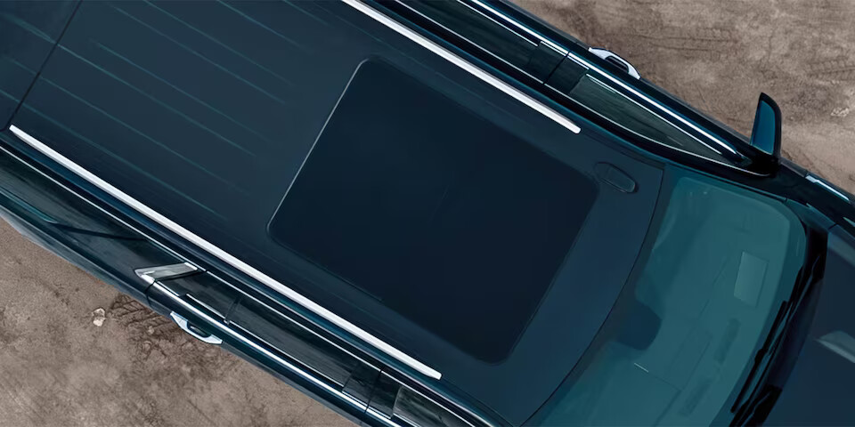 This available feature includes dual panes with tilt sliding, express-open and express-close, and a power sunshade — standard on AT4 Ultimate and Denali Ultimate.