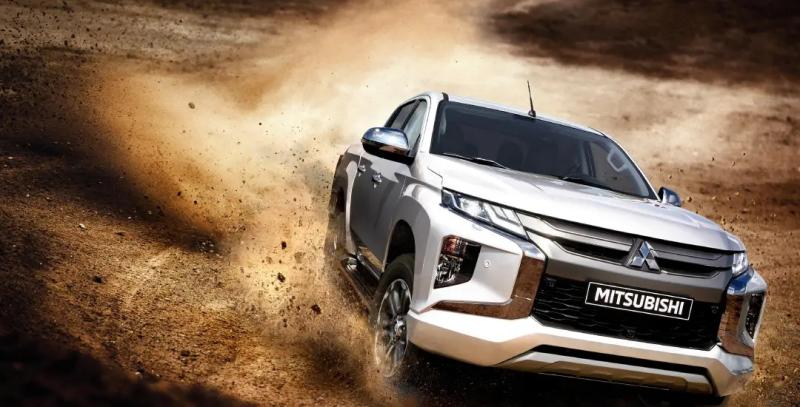 Setting: 4H
Full-time 4WD
This setting is intended to provide greater stability when towing or increase traction in wet, slippery conditions.